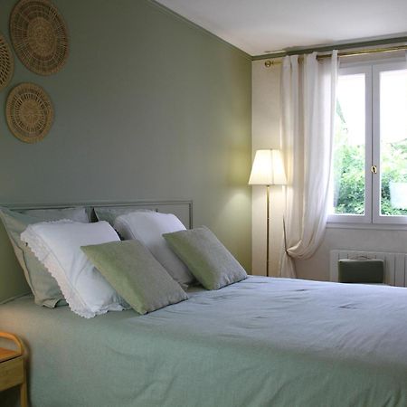Chambres A La Maison Hermitage Aincourt Bagian luar foto