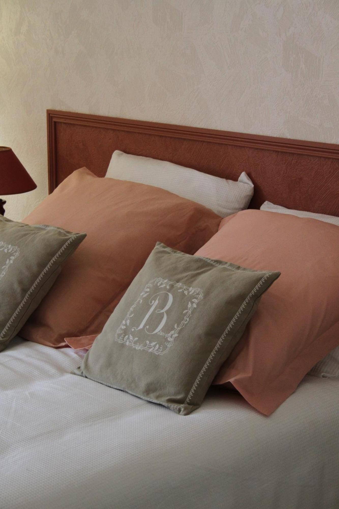 Chambres A La Maison Hermitage Aincourt Bagian luar foto