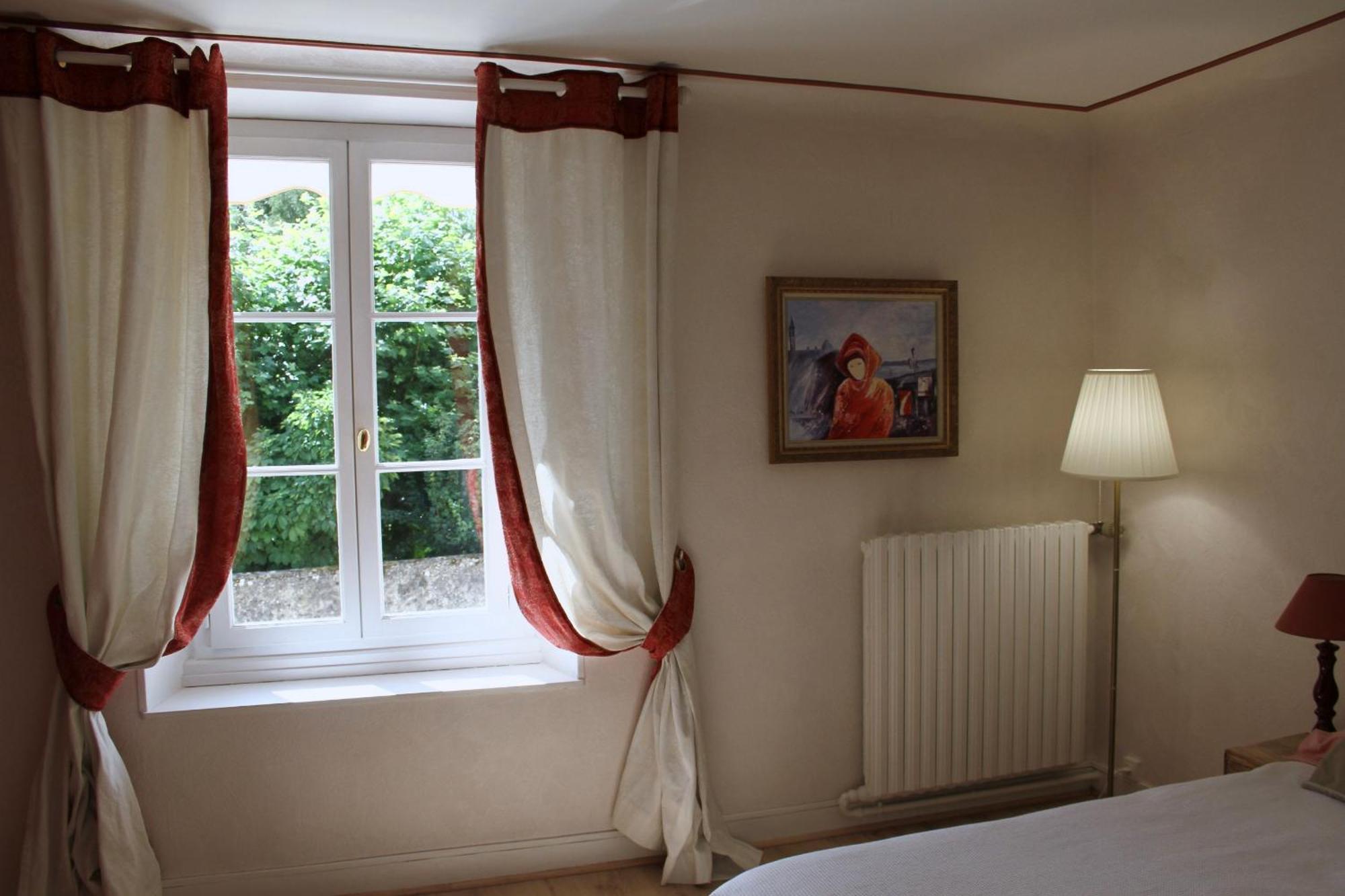Chambres A La Maison Hermitage Aincourt Bagian luar foto