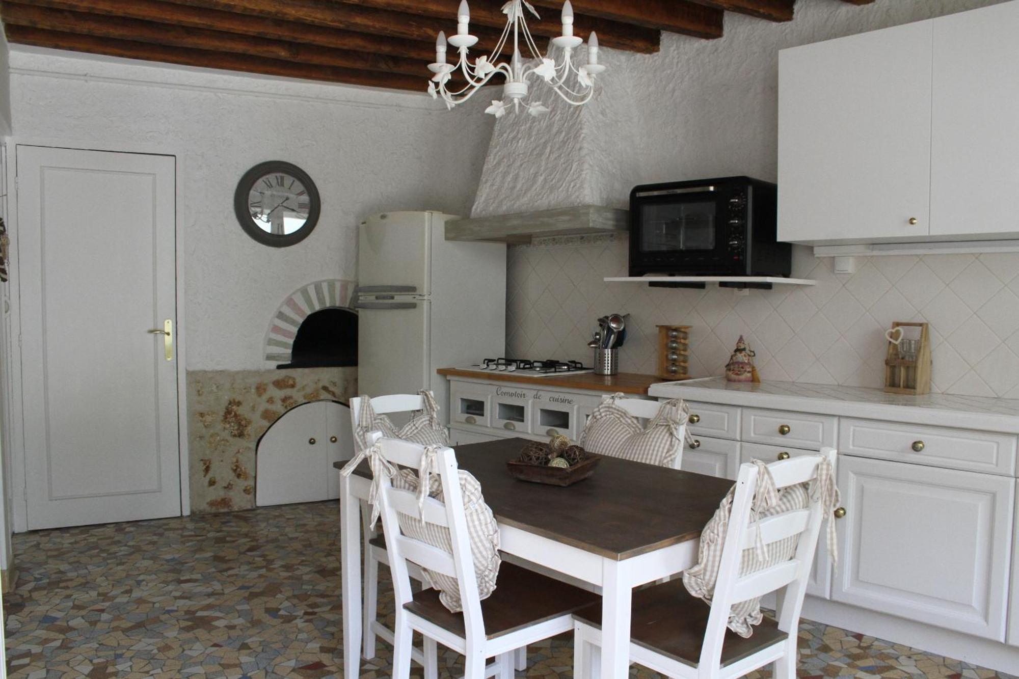 Chambres A La Maison Hermitage Aincourt Bagian luar foto